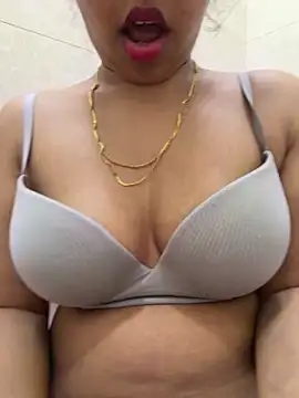 Snapshot of sessy_grl chatting on 05-01-26, 05:50 sessy grl online show from 05-01-26, 05:50