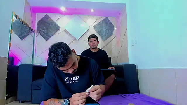 Latins on fire online show from 04-23-26, 11:20