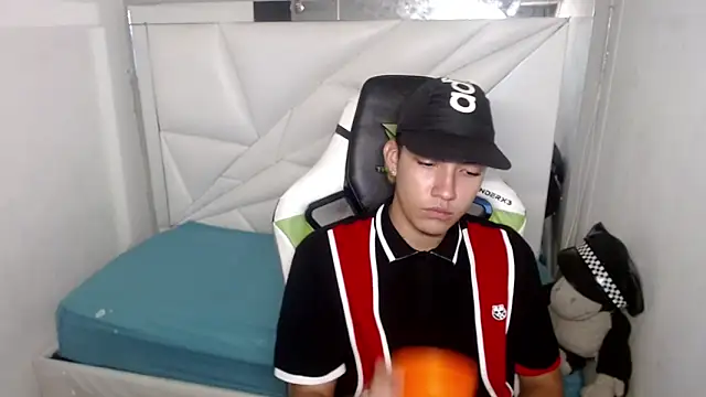 Street poemm  online show from 02-28-26, 03:51