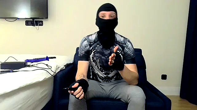 RyanRubber online show from 04-05-26, 08:06