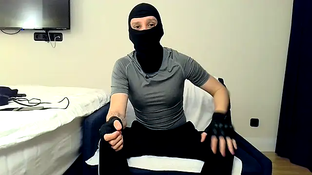 RyanRubber online show from 04-11-26, 08:02