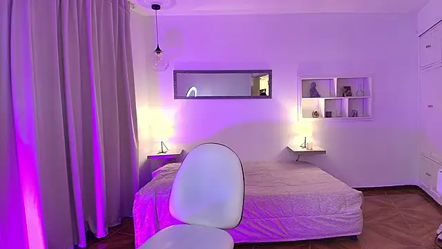 Snapshot of dina_ellis chatting on 03-10-26, 12:21 dina ellis online show from 03-10-26, 12:21