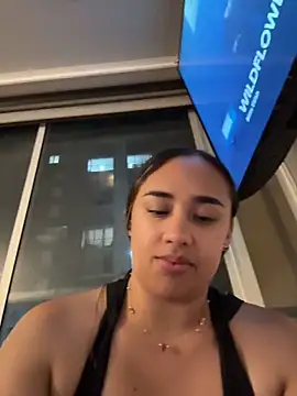 Eyssha online show from 03-05-26, 02:18