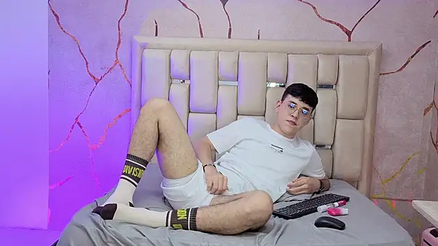 IanBlake  online show from 03-10-26, 08:25