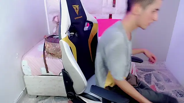 Houston bby  online show from 03-13-26, 08:59