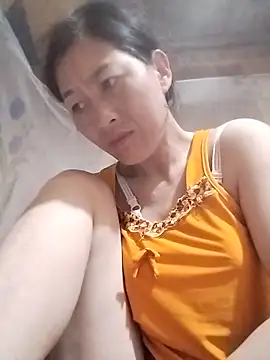 Snapshot of lris-Beauty77 chatting on 05-31-26, 08:43 lris-Beauty77 online show from 05-31-26, 08:43