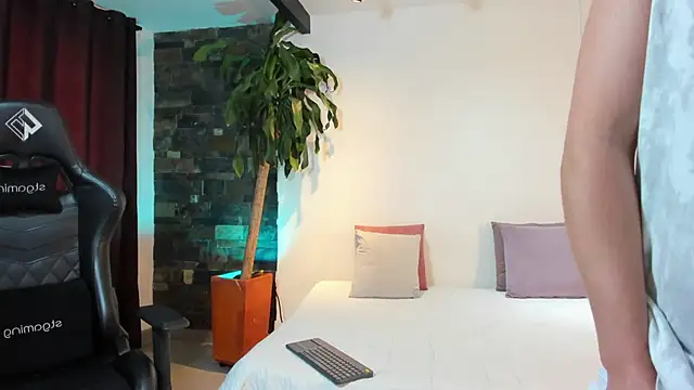 Snapshot of SamJoness_ chatting on 03-02-26, 08:04 SamJoness online show from 03-02-26, 08:04