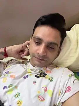 online4u08 online show from 03-06-26, 04:03