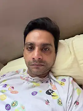 online4u08 online show from 04-01-26, 04:37