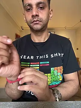 online4u08 online show from 04-09-26, 05:51