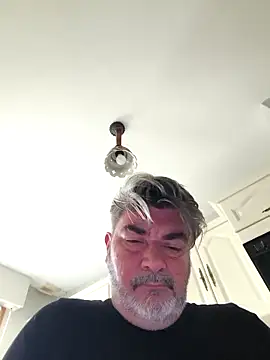 Snapshot of eruzam59000 chatting on 03-06-26, 10:34 eruzam59000 online show from 03-06-26, 10:34