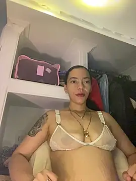 Maluxx333 online show from 07-18-26, 01:32