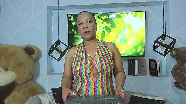 sharon noa online show from 04-15-26, 02:02