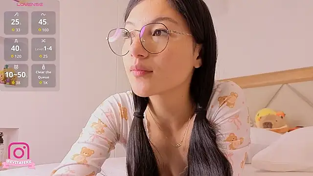 Snapshot of eva_depp_ chatting on 03-12-26, 10:21 eva depp online show from 03-12-26, 10:21