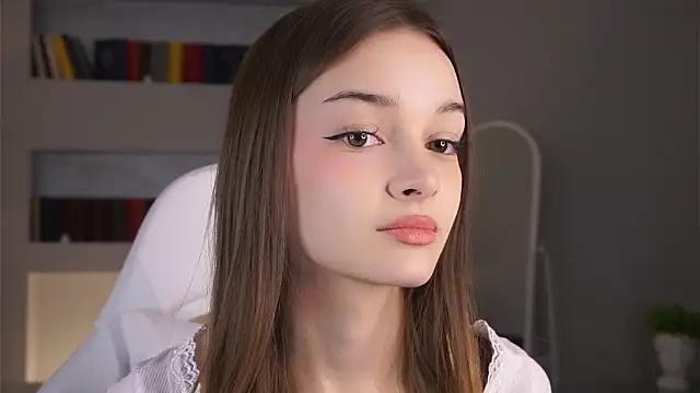 Snapshot of JodiAwyie chatting on 03-12-26, 04:57 JodiAwyie online show from 03-12-26, 04:57