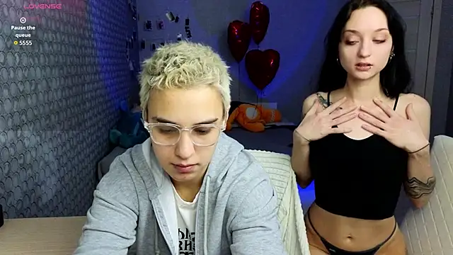 LuxuryLoverss online show from 03-07-26, 11:07