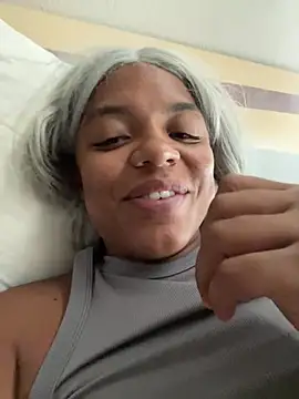 Snapshot of princessandthefootjob chatting on 05-12-26, 03:53 princessandthefootjob online show from 05-12-26, 03:53