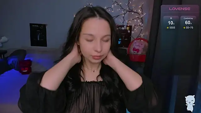 Snapshot of SoftyMooon chatting on 03-08-26, 06:01 SoftyMooon online show from 03-08-26, 06:01