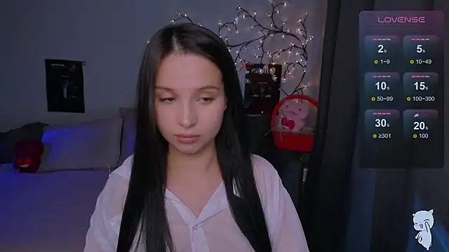 Snapshot of SoftyMooon chatting on 03-12-26, 06:36 SoftyMooon online show from 03-12-26, 06:36