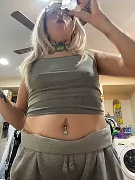 nightmar3doll online show from 04-25-26, 02:03