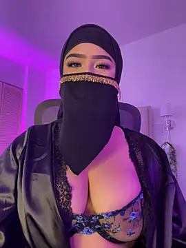 Snapshot of Yasmin_cute chatting on 07-08-26, 07:40 Yasmin cute online show from 07-08-26, 07:40
