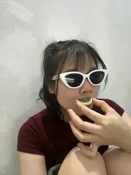 Nancyk6 online show from 04-26-26, 03:42