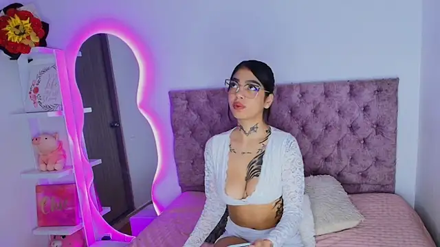 CamilaVelour online show from 03-11-26, 03:01