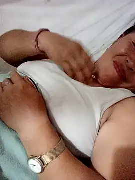 heesuu11 online show from 04-22-26, 05:03