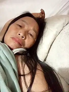 heesuu11 online show from 04-24-26, 08:22