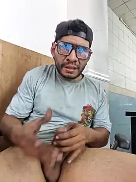 Snapshot of boyp3netrat0r chatting on 03-14-26, 08:36 boyp3netrat0r online show from 03-14-26, 08:36