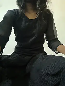 sexy queenn  online show from 03-11-26, 07:58