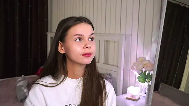 EarthaLevra online show from 04-24-26, 07:16