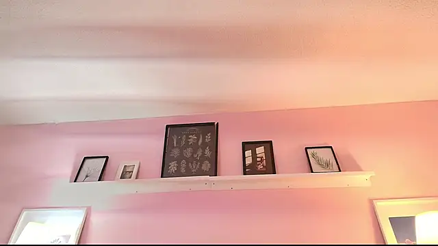 Snapshot of Abigailladyy chatting on 03-05-26, 11:39 Abigailladyy online show from 03-05-26, 11:39