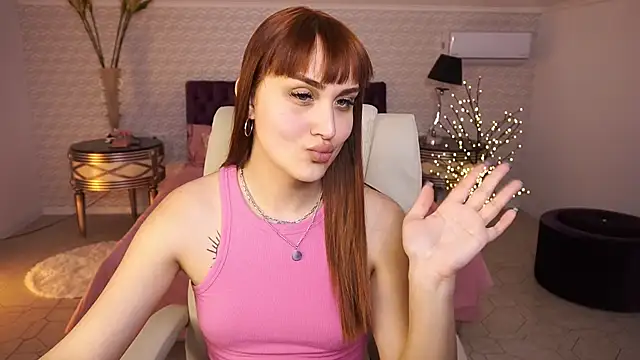 DawnGwin online show from 04-11-26, 01:04