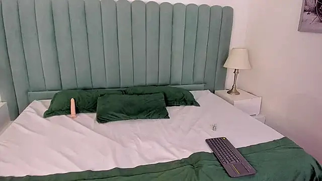 Korall  online show from 04-28-26, 01:27