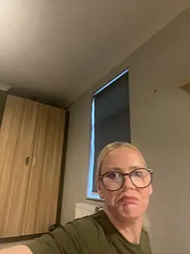 Amelie BlondeXX online show from 02-28-26, 03:46