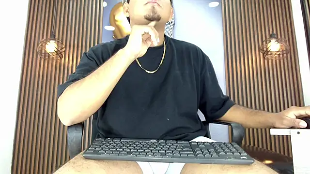 Snapshot of jacobxhott chatting on 03-10-26, 03:11 jacobxhott online show from 03-10-26, 03:11