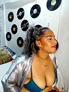 medusafox  online show from 03-15-26, 08:48