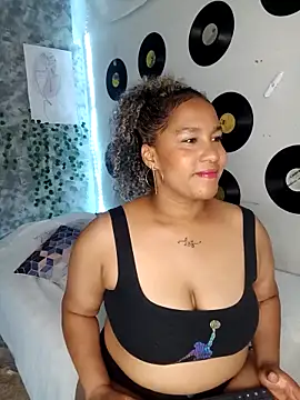 medusafox  online show from 03-27-26, 04:40