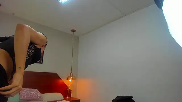 Snapshot of Miia03 chatting on 03-04-26, 11:38 Miia03 online show from 03-04-26, 11:38