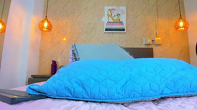 Miia03 online show from 04-25-26, 01:41