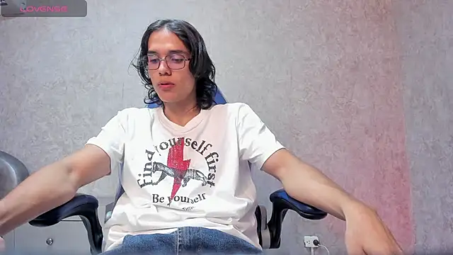 Noha castellano online show from 03-10-26, 12:32