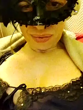 lily2022 online show from 02-23-26, 09:12