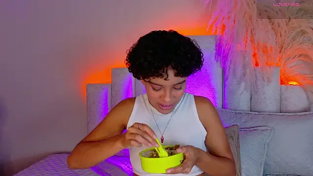 Snapshot of BeckaBlue chatting on 03-07-26, 01:30 BeckaBlue online show from 03-07-26, 01:30