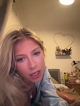 Snapshot of maisco19 chatting on 02-25-26, 11:14 maisco19 online show from 02-25-26, 11:14