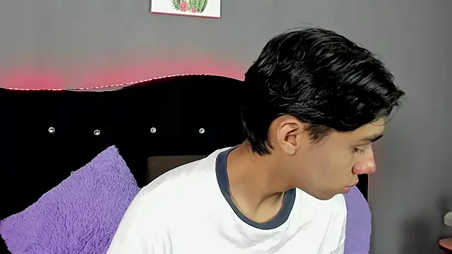 Eros Lux online show from 04-29-26, 12:09