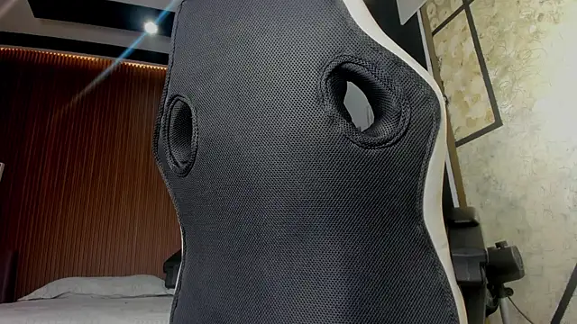 DylanRoyce  online show from 04-17-26, 12:19