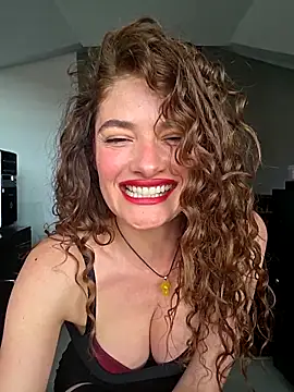 Snapshot of CelineBoyer chatting on 02-28-26, 07:37 CelineBoyer online show from 02-28-26, 07:37