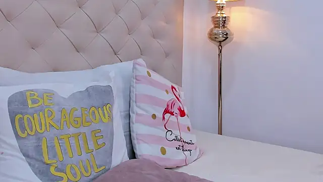 nina joyce online show from 03-03-26, 07:42