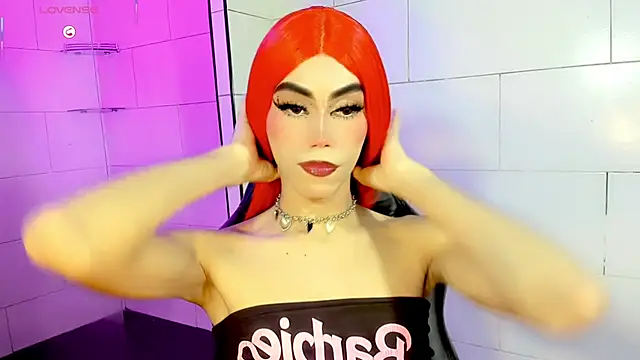 Snapshot of Gema_Jones_ chatting on 05-16-26, 08:07 Gema Jones online show from 05-16-26, 08:07